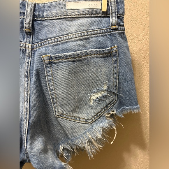 Cello Jean Booty Shorts Size XS - Picture 10 of 16